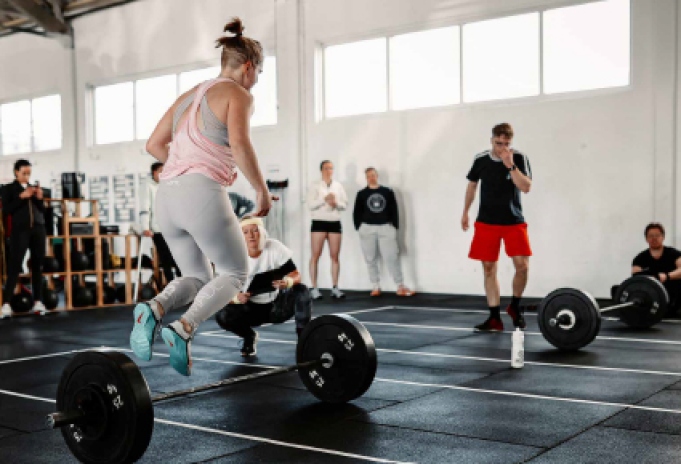 Wat kun je van je eerste CrossFit les verwachten?